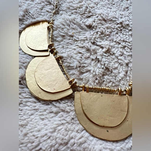LOFT Golden Disk Necklace - Picture 3 of 5